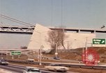Immagine di Ponte di Verrazzano Brooklyn New York City USA, 1965, secondo 7 filmato di repertorio 65675033336