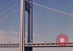 Immagine di Ponte di Verrazzano Brooklyn New York City USA, 1965, secondo 25 filmato di repertorio 65675033336
