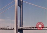 Immagine di Ponte di Verrazzano Brooklyn New York City USA, 1965, secondo 26 filmato di repertorio 65675033336