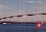 Immagine di Ponte di Verrazzano Brooklyn New York City USA, 1965, secondo 45 filmato di repertorio 65675033336