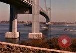 Immagine di Ponte di Verrazzano Staten Island New York USA, 1965, secondo 22 filmato di repertorio 65675033337