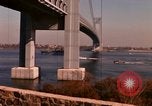 Immagine di Ponte di Verrazzano Staten Island New York USA, 1965, secondo 25 filmato di repertorio 65675033337