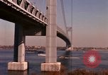 Immagine di Ponte di Verrazzano Staten Island New York USA, 1965, secondo 32 filmato di repertorio 65675033337