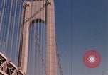 Immagine di Ponte di Verrazzano Staten Island New York USA, 1965, secondo 42 filmato di repertorio 65675033337