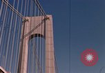 Immagine di Ponte di Verrazzano Staten Island New York USA, 1965, secondo 44 filmato di repertorio 65675033337