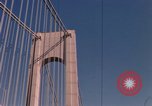 Immagine di Ponte di Verrazzano Staten Island New York USA, 1965, secondo 46 filmato di repertorio 65675033337