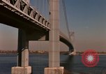 Immagine di Ponte di Verrazzano Staten Island New York USA, 1965, secondo 49 filmato di repertorio 65675033337