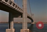 Immagine di Ponte di Verrazzano Staten Island New York USA, 1965, secondo 51 filmato di repertorio 65675033337