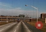 Standbild verrazzano-Brücke New York City USA, 1965, aus Sekunde 14 historischem Filmmaterial Videoclip 65675033338