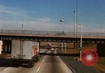 Standbild verrazzano-Brücke New York City USA, 1965, aus Sekunde 20 historischem Filmmaterial Videoclip 65675033338