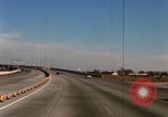Standbild verrazzano-Brücke New York City USA, 1965, aus Sekunde 35 historischem Filmmaterial Videoclip 65675033338