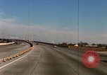 Standbild verrazzano-Brücke New York City USA, 1965, aus Sekunde 36 historischem Filmmaterial Videoclip 65675033338