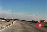 Standbild verrazzano-Brücke New York City USA, 1965, aus Sekunde 41 historischem Filmmaterial Videoclip 65675033338