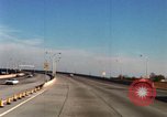 Standbild verrazzano-Brücke New York City USA, 1965, aus Sekunde 42 historischem Filmmaterial Videoclip 65675033338