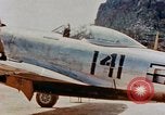 Standbild P-47N Thunderbolts der 464th Fighter Squadron Ryukyu Inseln, 1945, aus Sekunde 10 historischem Filmmaterial Videoclip 65675033358