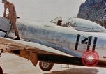 Standbild P-47N Thunderbolts der 464th Fighter Squadron Ryukyu Inseln, 1945, aus Sekunde 11 historischem Filmmaterial Videoclip 65675033358