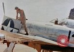 Standbild P-47N Thunderbolts der 464th Fighter Squadron Ryukyu Inseln, 1945, aus Sekunde 12 historischem Filmmaterial Videoclip 65675033358
