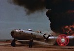 Standbild B-29 Marianen, 1945, aus Sekunde 10 historischem Filmmaterial Videoclip 65675033371