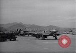 Standbild 18 Fighter Bomber Wing Korea, 1951, aus Sekunde 33 historischem Filmmaterial Videoclip 65675033380