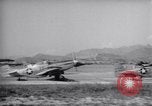 Standbild 18 Fighter Wing Bombe Korea, 1951, aus Sekunde 61 historischem Filmmaterial Videoclip 65675033385