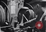 Standbild Betankung von Flugzeugen Korea, 1951, aus Sekunde 43 historischem Filmmaterial Videoclip 65675033386