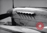 Standbild Betankung von Flugzeugen Korea, 1951, aus Sekunde 53 historischem Filmmaterial Videoclip 65675033386