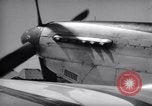 Standbild Betankung von Flugzeugen Korea, 1951, aus Sekunde 54 historischem Filmmaterial Videoclip 65675033386