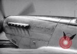 Standbild Betankung von Flugzeugen Korea, 1951, aus Sekunde 56 historischem Filmmaterial Videoclip 65675033386