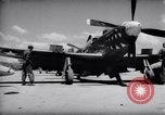 Standbild 110 Gallone ZUSAtzkraftstofftanks Korea, 1951, aus Sekunde 15 historischem Filmmaterial Videoclip 65675033387