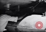 Standbild 110 Gallone ZUSAtzkraftstofftanks Korea, 1951, aus Sekunde 23 historischem Filmmaterial Videoclip 65675033387