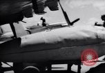 Standbild 110 Gallone ZUSAtzkraftstofftanks Korea, 1951, aus Sekunde 39 historischem Filmmaterial Videoclip 65675033387