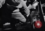 Standbild Laden von F-51 guns Korea, 1951, aus Sekunde 28 historischem Filmmaterial Videoclip 65675033388