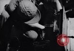 Standbild Laden von F-51 guns Korea, 1951, aus Sekunde 32 historischem Filmmaterial Videoclip 65675033388