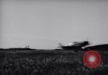 Immagine di Equipaggio a terra i membri del xviii bombardiere Fighter Wing Corea, 1951, secondo 61 filmato di repertorio 65675033391