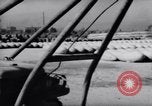 Image de bombes au napalm Corée, 1951, de la seconde 52 séquences d'archives historiques vidéo 65675033392
