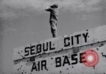 Standbild 18 Fighter Bomber Wing Korea, 1951, aus Sekunde 46 historischem Filmmaterial Videoclip 65675033396