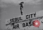 Standbild 18 Fighter Bomber Wing Korea, 1951, aus Sekunde 48 historischem Filmmaterial Videoclip 65675033396