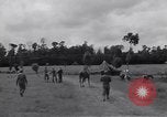 Standbild Jagdflieger des 9 Air Force Criqueville Frankreich, 1944, aus Sekunde 60 historischem Filmmaterial Videoclip 65675033411