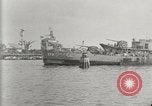 Immagine di Distrutto le navi Pearl Harbor Hawaii USA, 1942, secondo 1 filmato di repertorio 65675033415