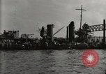 Immagine di Distrutto le navi Pearl Harbor Hawaii USA, 1942, secondo 11 filmato di repertorio 65675033415