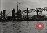 Immagine di Distrutto le navi Pearl Harbor Hawaii USA, 1942, secondo 16 filmato di repertorio 65675033415