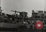 Immagine di Distrutto le navi Pearl Harbor Hawaii USA, 1942, secondo 54 filmato di repertorio 65675033415