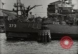 Immagine di Distrutto le navi Pearl Harbor Hawaii USA, 1942, secondo 58 filmato di repertorio 65675033415