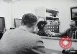 Image Handicap physique Handicap mental en United States USA, 1969, de la seconde 50 séquences d'archives historiques vidéo 65675033423