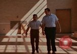 Standbild Rehabilitation von geistig Behinderten United States USA, 1975, aus Sekunde 5 historischem Filmmaterial Videoclip 65675033431