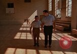 Standbild Rehabilitation von geistig Behinderten United States USA, 1975, aus Sekunde 16 historischem Filmmaterial Videoclip 65675033431