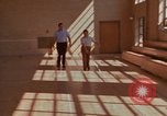 Standbild Rehabilitation von geistig Behinderten United States USA, 1975, aus Sekunde 33 historischem Filmmaterial Videoclip 65675033431