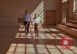 Standbild Rehabilitation von geistig Behinderten United States USA, 1975, aus Sekunde 36 historischem Filmmaterial Videoclip 65675033431