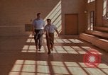 Standbild Rehabilitation von geistig Behinderten United States USA, 1975, aus Sekunde 37 historischem Filmmaterial Videoclip 65675033431