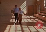 Standbild Rehabilitation von geistig Behinderten United States USA, 1975, aus Sekunde 39 historischem Filmmaterial Videoclip 65675033431